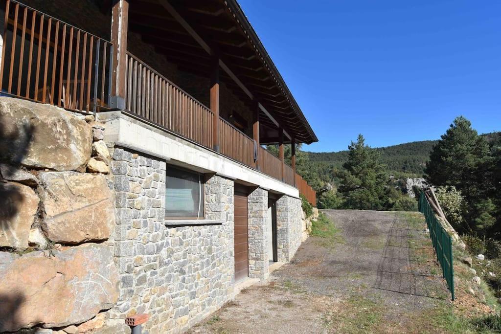 فيلا Cal Manubens Castellar del Riu المظهر الخارجي الصورة